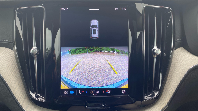 Volvo Xc60 2.0 T8 455 RC PHEV Inscription Pro 5dr AWD Auto Estate